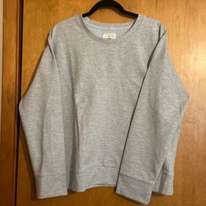 Lou & Grey lightweight sweatshirt